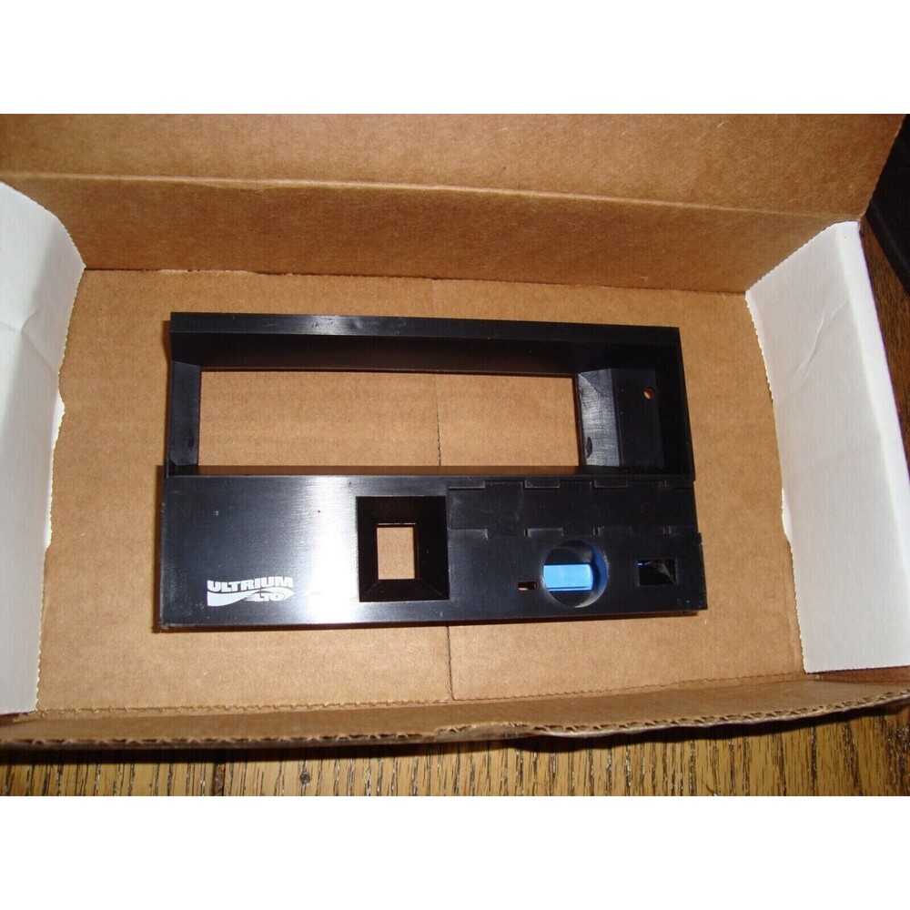 IBM TS1040 3588-F4A LTO Ultrium4 4Gbps Fibre Channel Tape Drive plastic cover